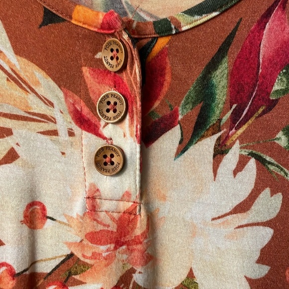 Posh Peanut 8y floral dress - Picture 2 of 5